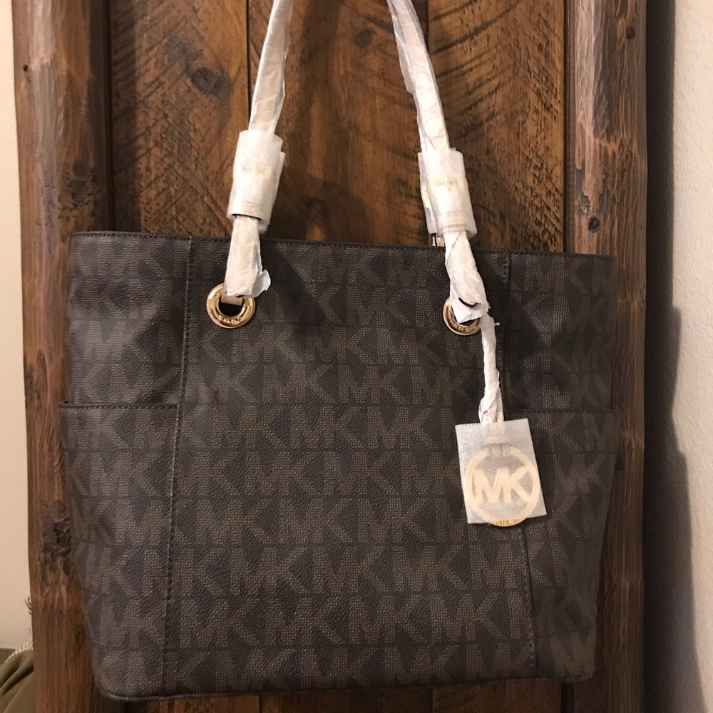 Michael Kors Jet Set Tote